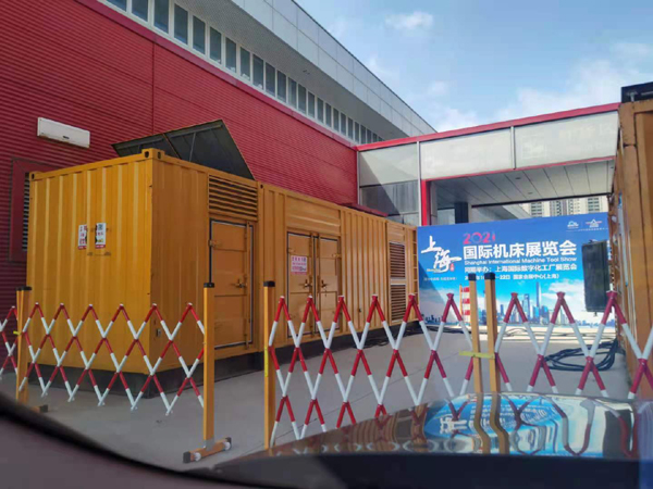 裕华发电车出租-发电机无电压或电压太低怎么办？