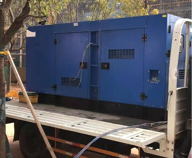 裕华柴油发电机组空气滤清器多久更换一次？